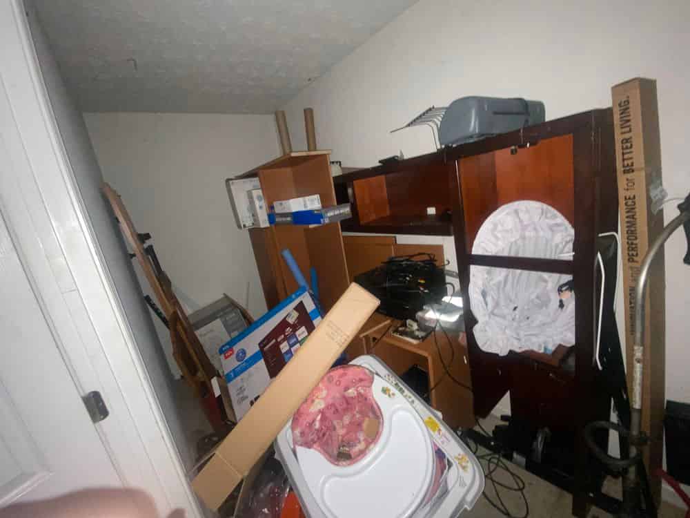 Office/Home Cleanouts image