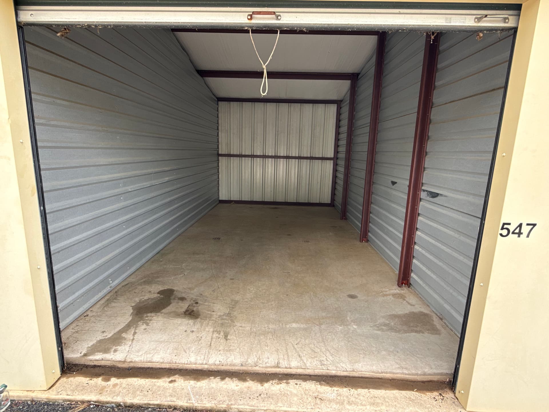 Gallery photos for Full Storage Unit Cleanout Done Right: Image #3