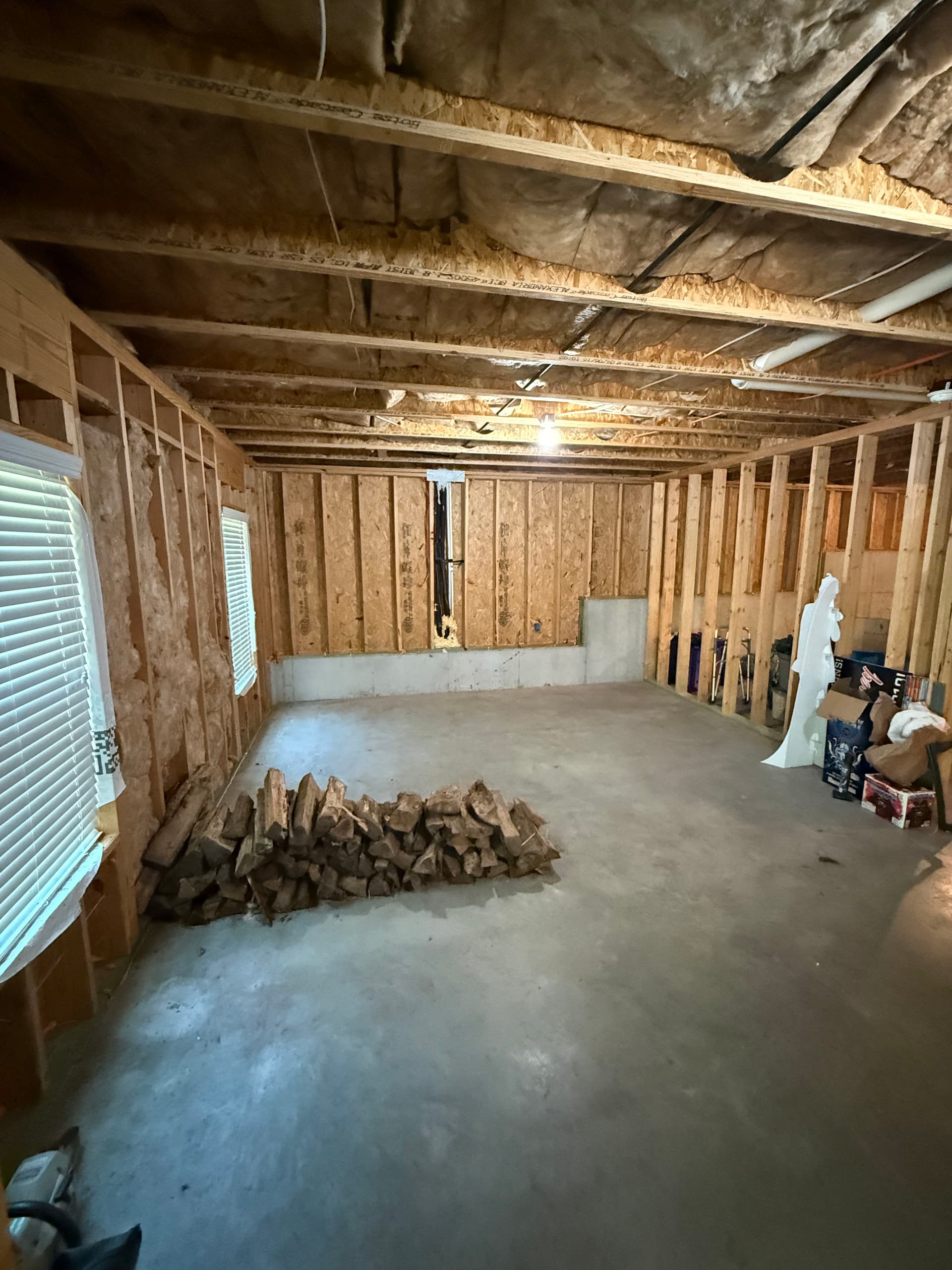 Gallery photos for Full Trailer of Old Furniture Gone in 24 Hours: Image #1