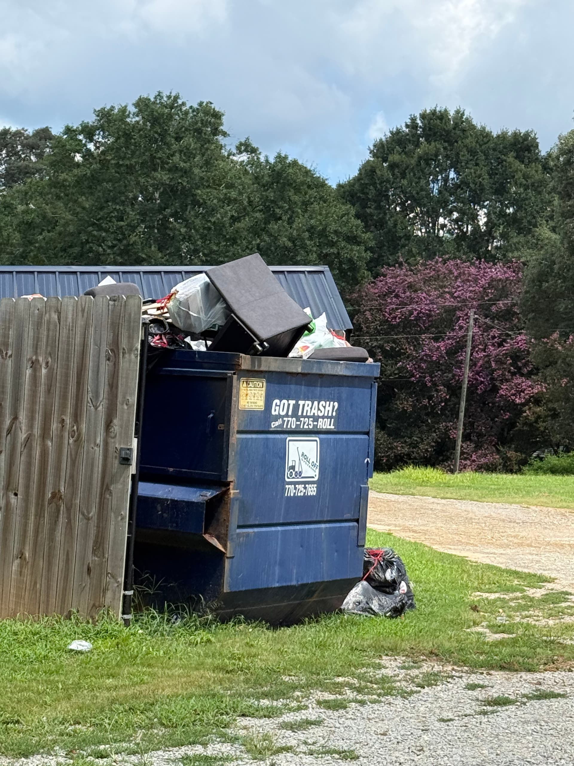 Gallery photos for Shed Cleanout in Hoschton Gets Done Fast: Image #1