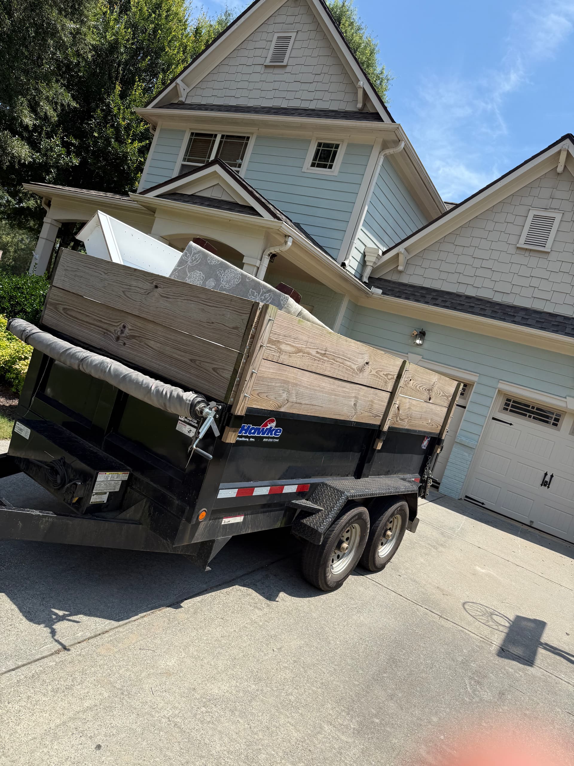 Gallery photos for Furniture and Clutter Hauled Away in Braselton: Image #1