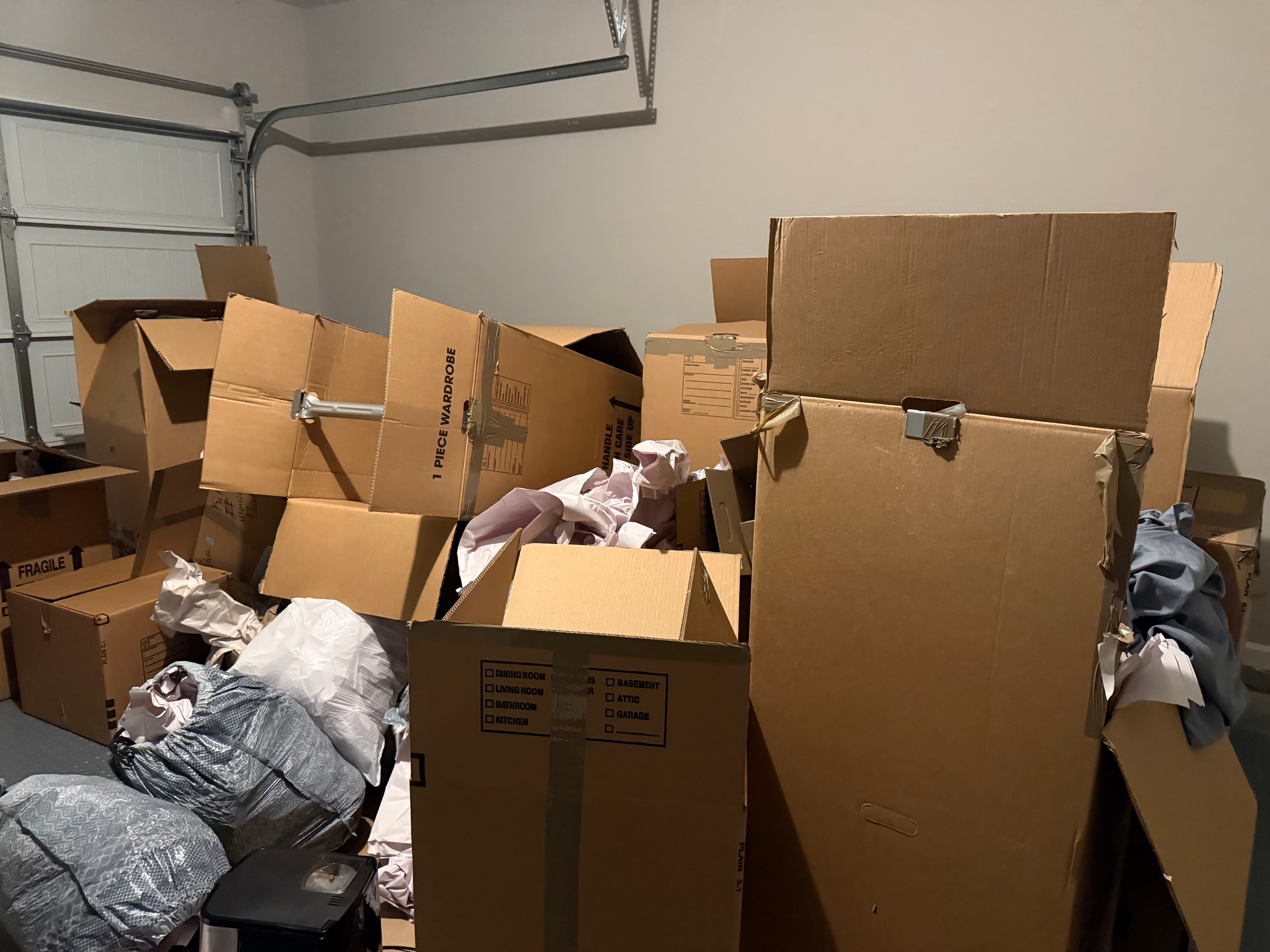 Project Same-Day Garage Cleanout for a New Homeowner in Hoschton image